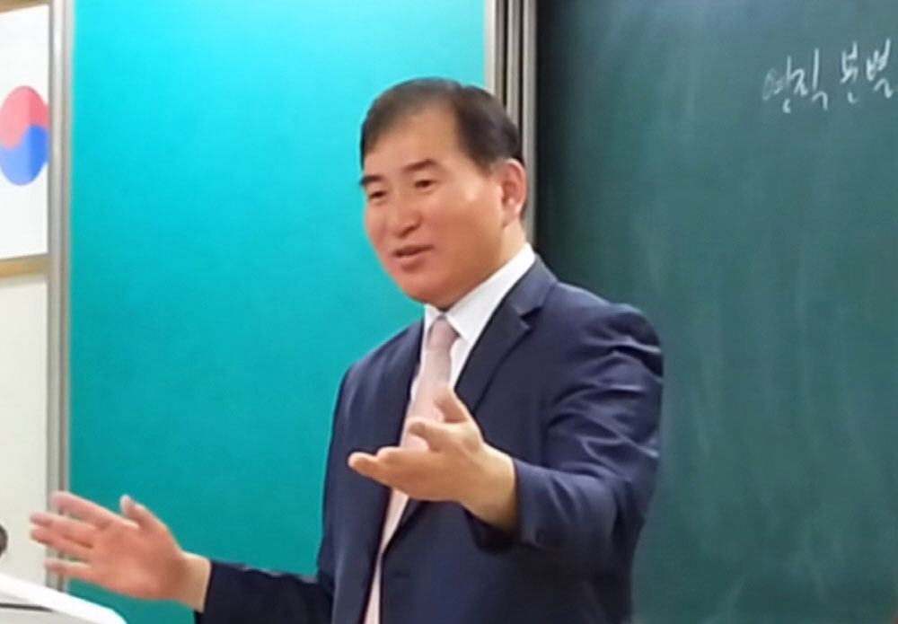 “교회는 인간의 고통을 제대로 이해하고 있는가?”