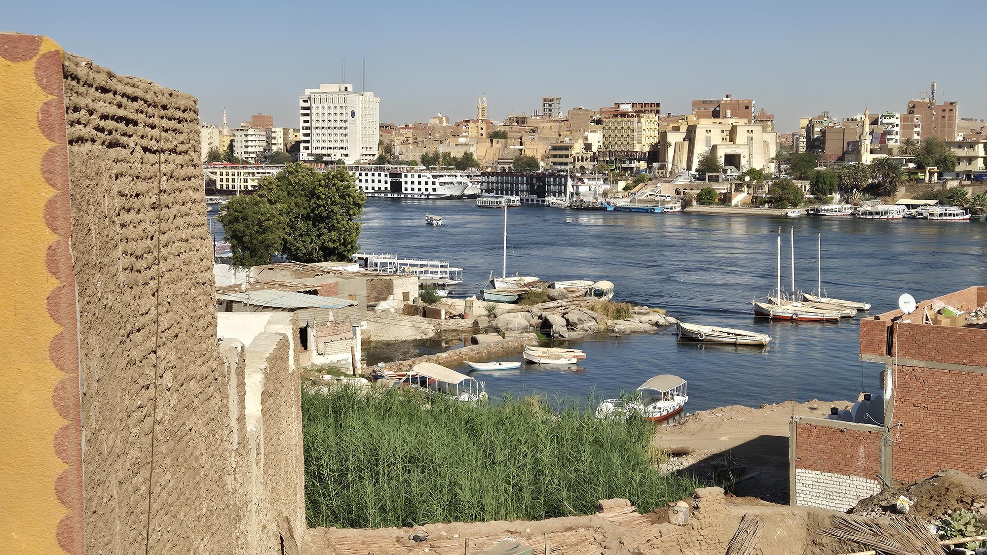 우간다에서 이집트까지… 나일, 사막으로 흐르는 생수의 강 ▲아스완의 나일강.