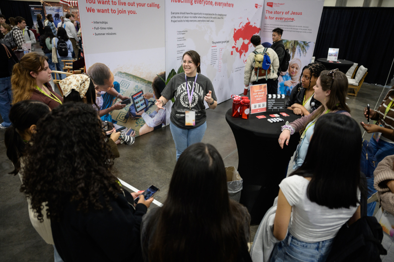 'North Americans must see themselves as partners with the global Church', Urbana director says Students explore exhibits during Urbana 25 in Phoenix, Arizona, where organizers urged the next generation to envision new ways of participating in God’s global mission.