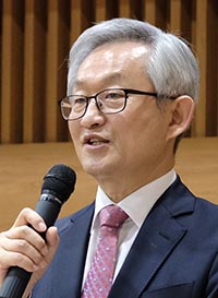 [배본철 칼럼] 기사와 이적이 나타나는 교회