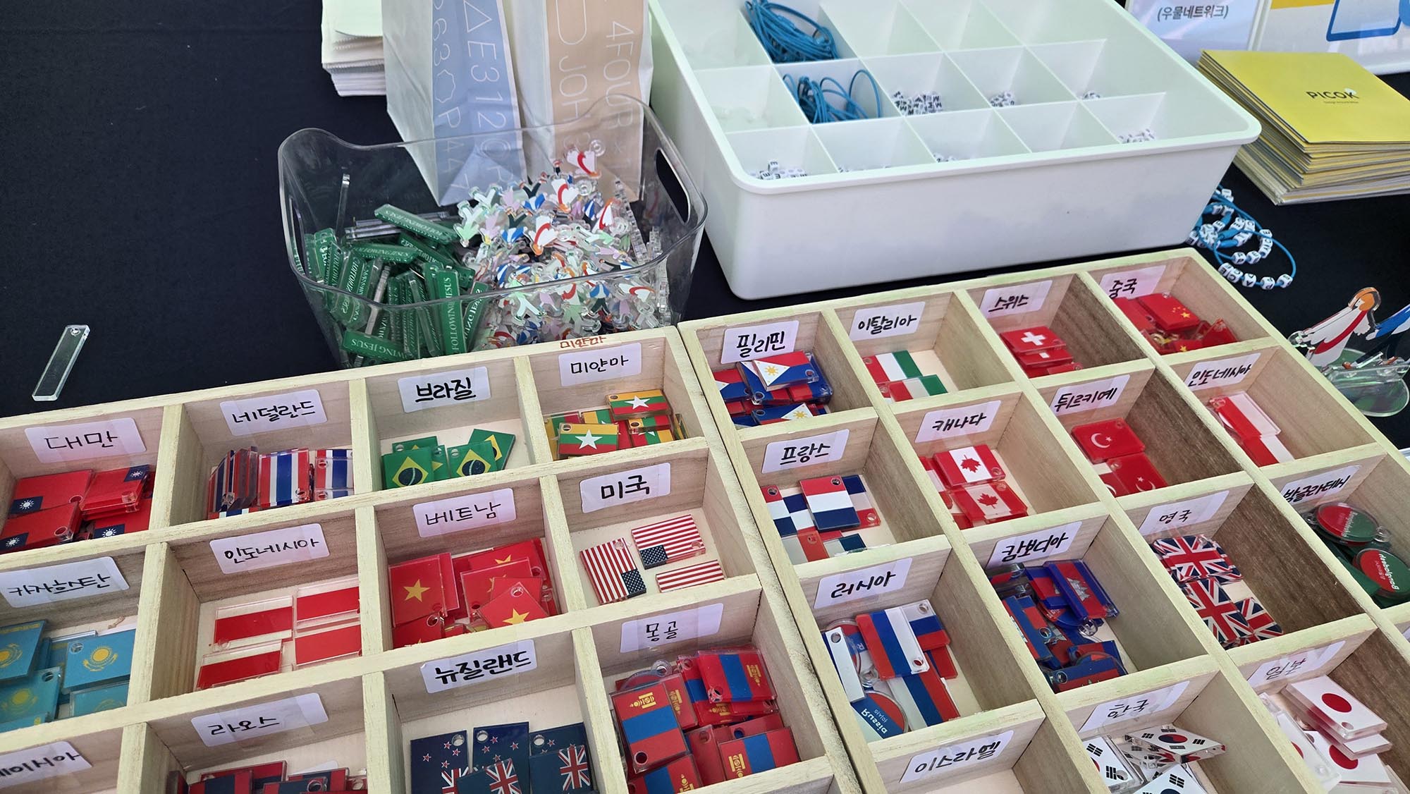 캠퍼스 복음전도 사역 새 모델 제시 ▲부스 전시 모습.