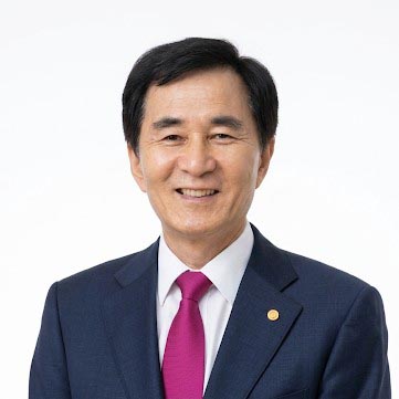 종려주일이란: 종려나무에서 십자가로, 호산나 ▲김창환 목사.